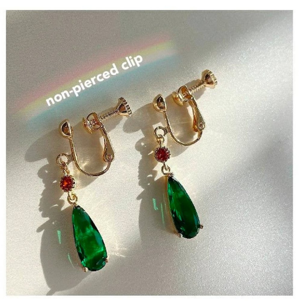 Howl's Moving Castle 14k Gold Earrings - Picture 5 of 11